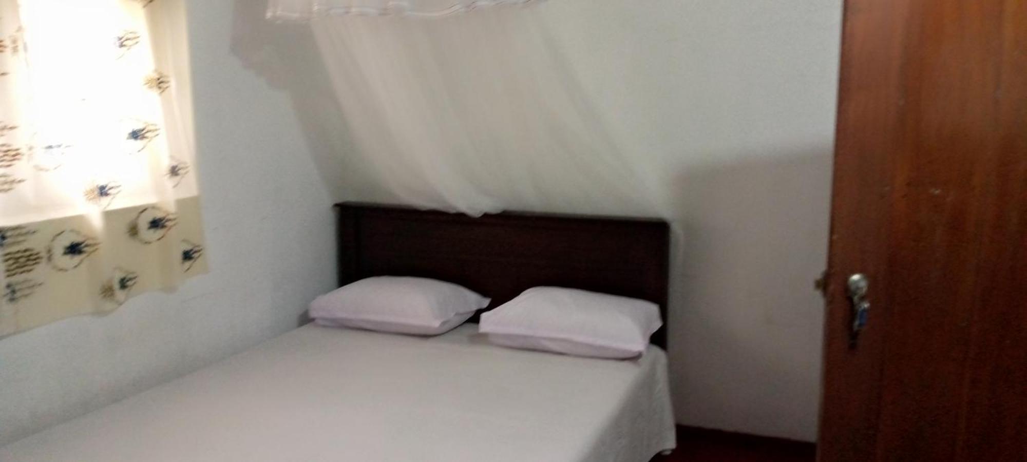 Hotel Desitha Family House à Mirissa Extérieur photo
